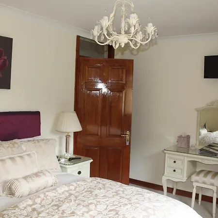 Bed & Breakfast Woodview 5*